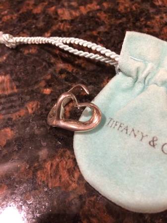 Tiffany & Co. Open Heart Ring - Pre-owned 9.5/10